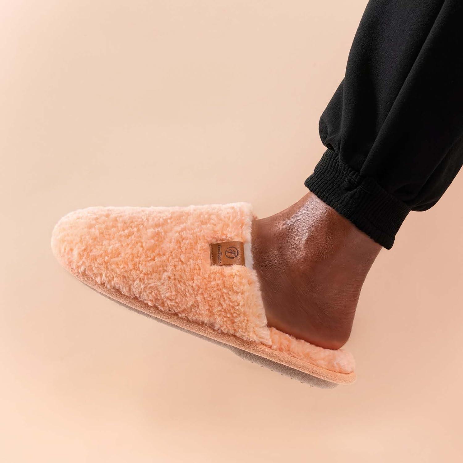 EverFoams Women’s Fuzzy Slip-on Slippers Warm Cozy Soft Lightweight Memory Foam Indoor House Shoes(Peach)